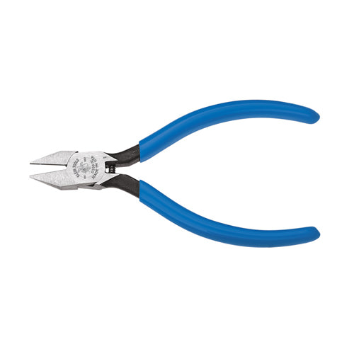 Klein Tools D209-4C, Diagonal Cutting Pliers, Electronics Pliers with Pointed Nose, 4-Inch