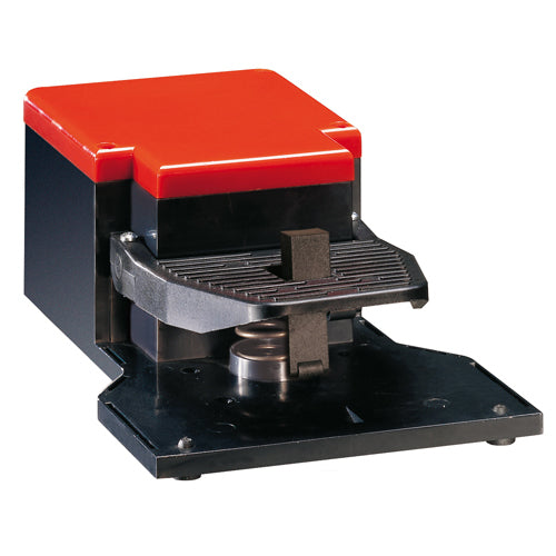 Lovato KG110S11, Foot Switch with Safety Lever, K Series, One Pedal, Plastic Body, Open, Contacts 1NO+1NC Snap Action