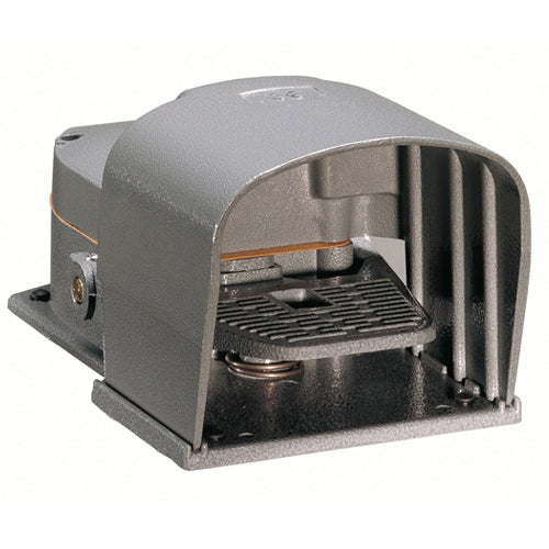 Lovato KR200S11, Foot Switch with Free Actuation, K Series, One Pedal, Metal Body, With Cover, Contacts 1NO+1NC Snap Action