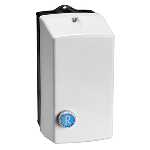 Lovato M2R0321257560B4, Three Phase Direct-On-Line Starter, Enclosed With Thermal Overload Relay, With Reset Pushbutton, 24...32A (15kW at 400V), IP65, Contactor Coil Voltage 575VAC 60Hz